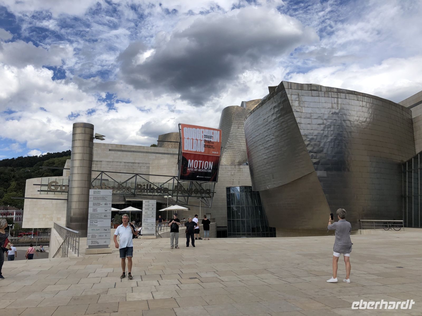 Vorderansicht Guggenheim Museum Bilbao