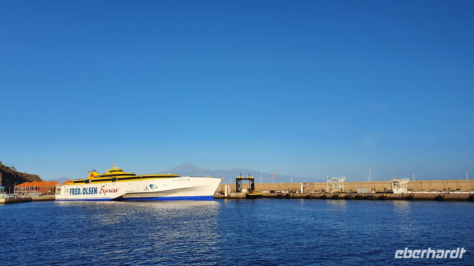 San Sebastian, Fährhafen