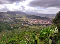 Ausblick auf ein Dorf auf Teneriffa