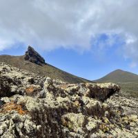 Blick zum Vulkanische Formationen