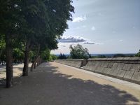 San Lorenzo, in der Ferne die Wolkenkratzer Madrids