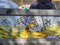 Sitzbank in Toledo mit Motiv aus dem Don Quijote