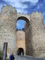 Eines der Stadttore von Ávila