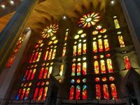 Barcelona: Sagrada Familia von innen 