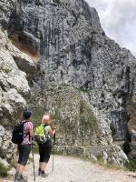 ... geht das weit nach oben ... Ruta del Cares