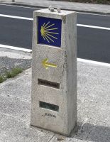 Wegzeichen auf dem Jakobsweg