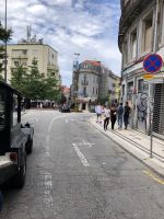 Fahrt mit der kleinen Eisenbahn durch Porto