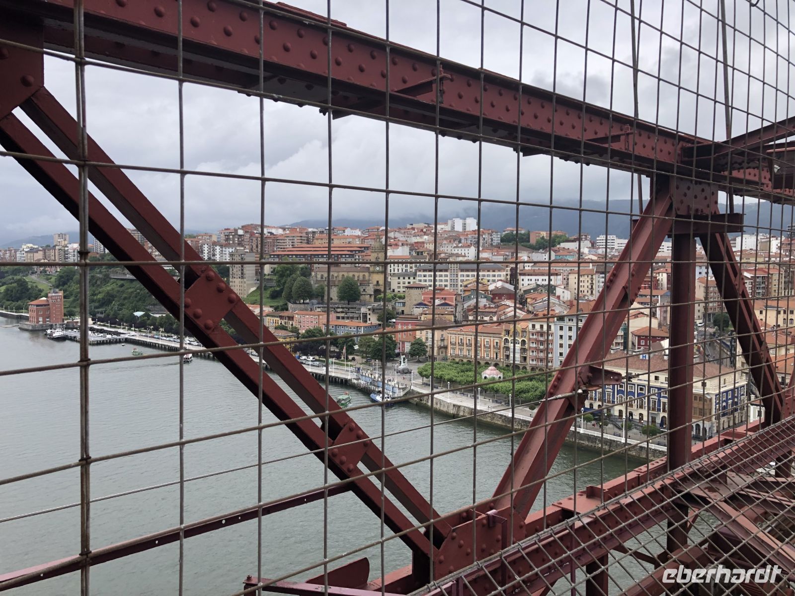 auf der Vizcaya-Brücke