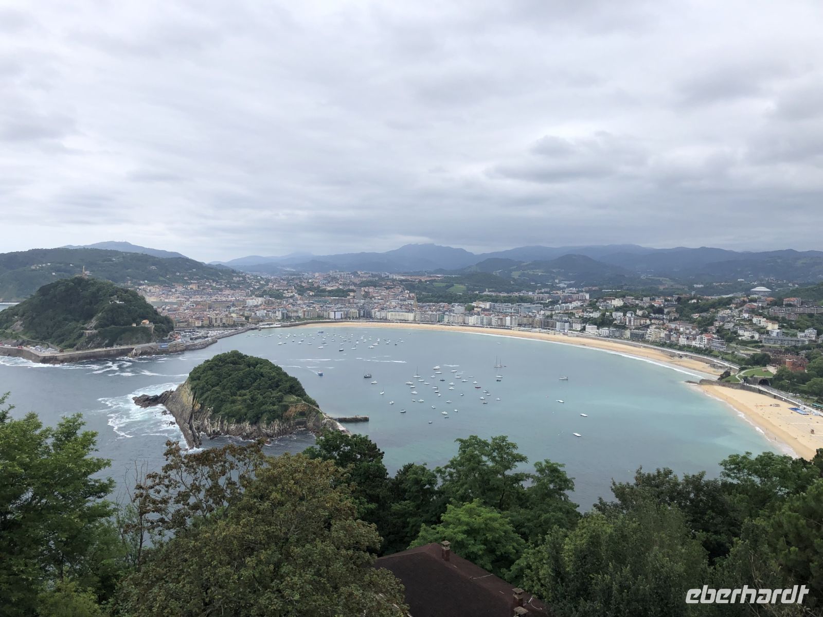 Blick auf den Strand von San Sebastian