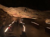 Höhenangabe durch Leuchtstreifen - AltamiraHöhle