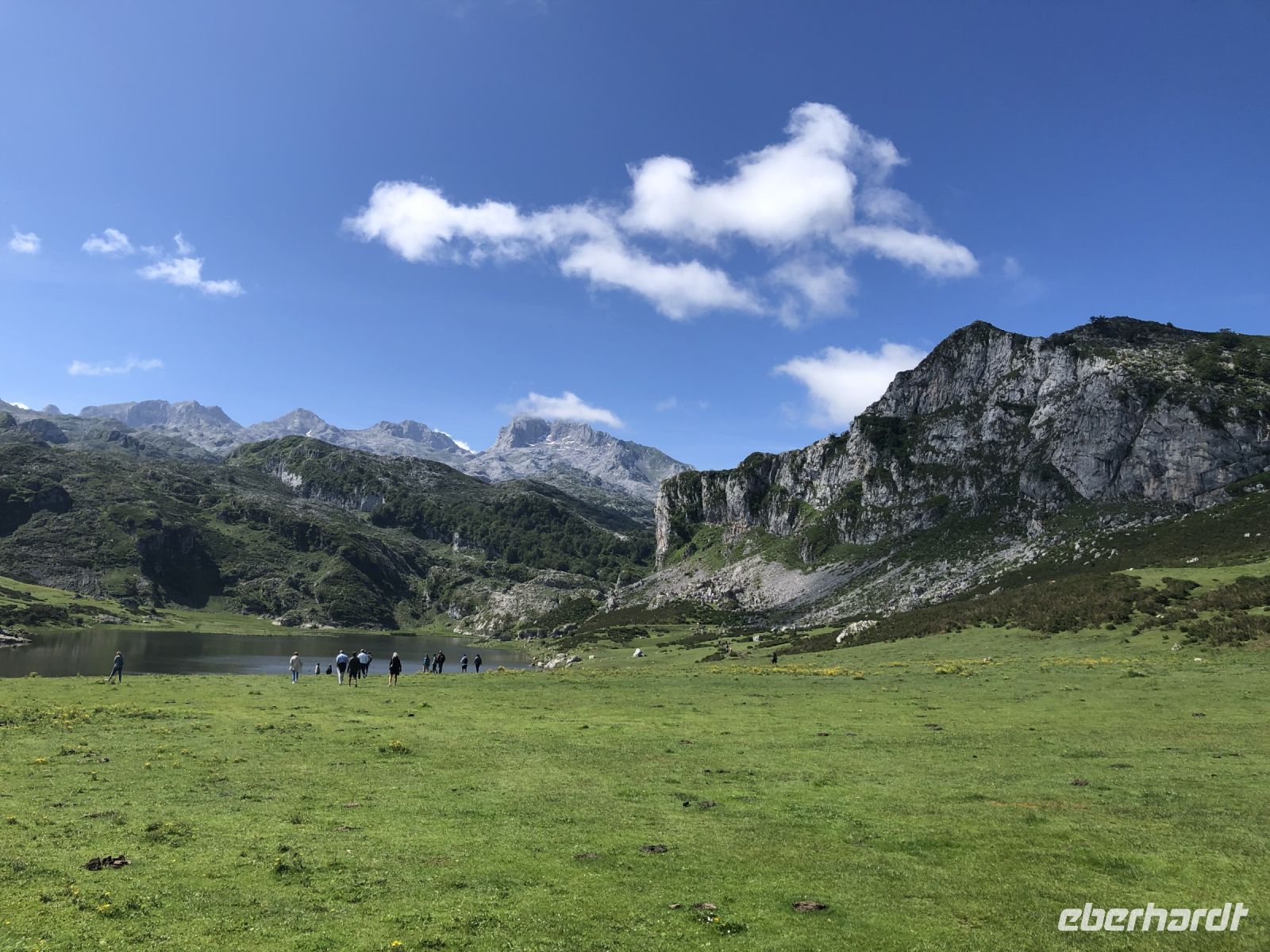Covadonga Seen bei tollem Sonnenschein
