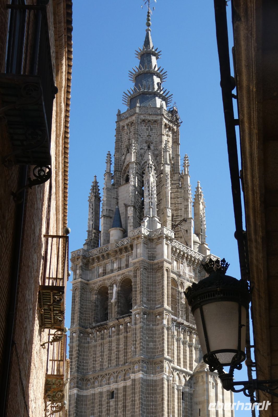 Glockenturm der Kathedrale von Toledo