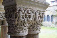 Katzen(?) Kapitell Santillana del Mar