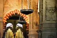 Elemente von 2 Religionen