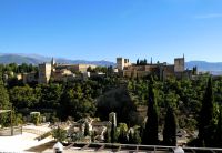 Gesamtansicht der Alhambra und Teil des Albaicin