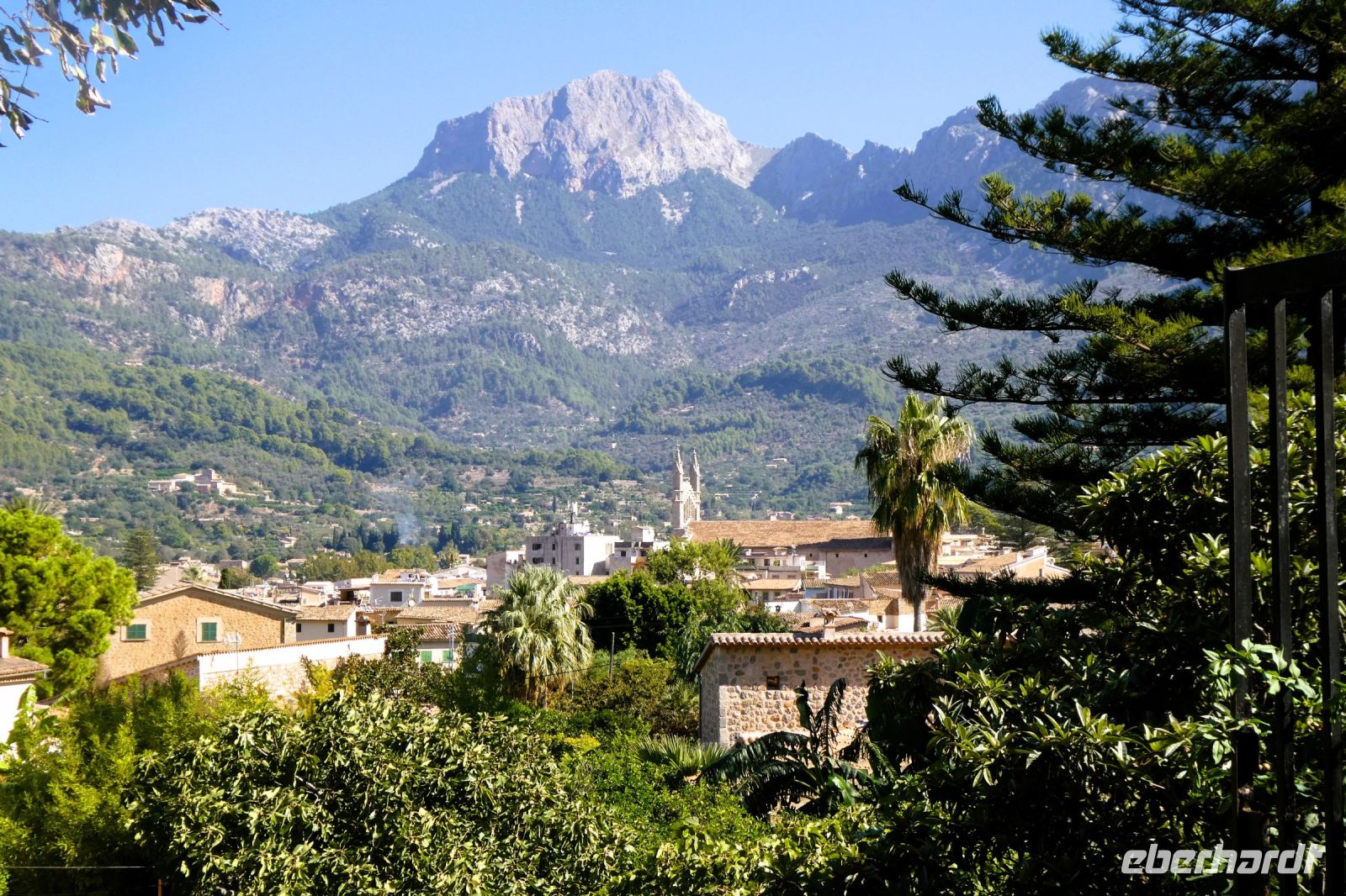 Blick auf Sóller und den Puig Roig (1002m)