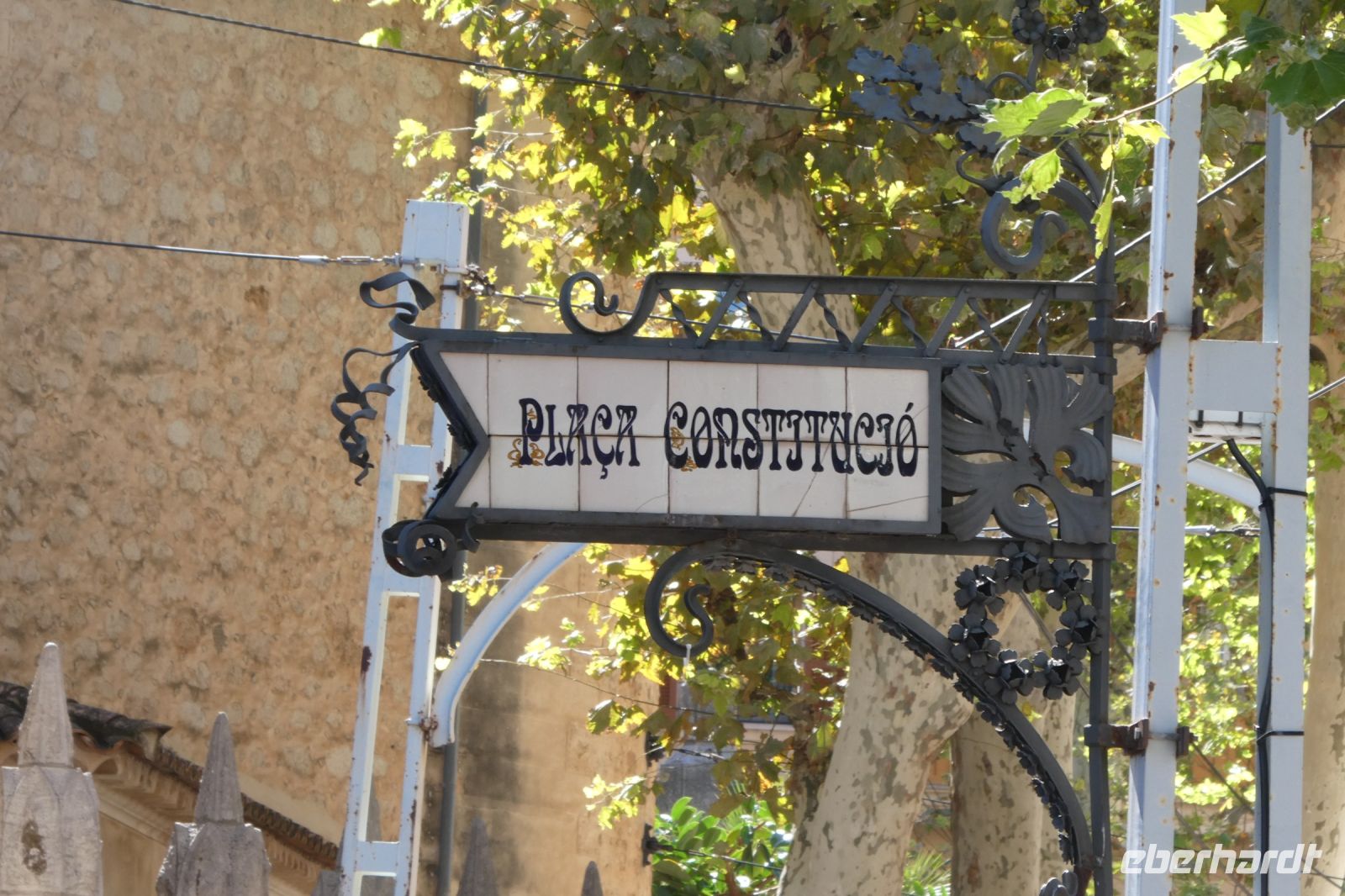 am Platz der Konstitution in Sóller  