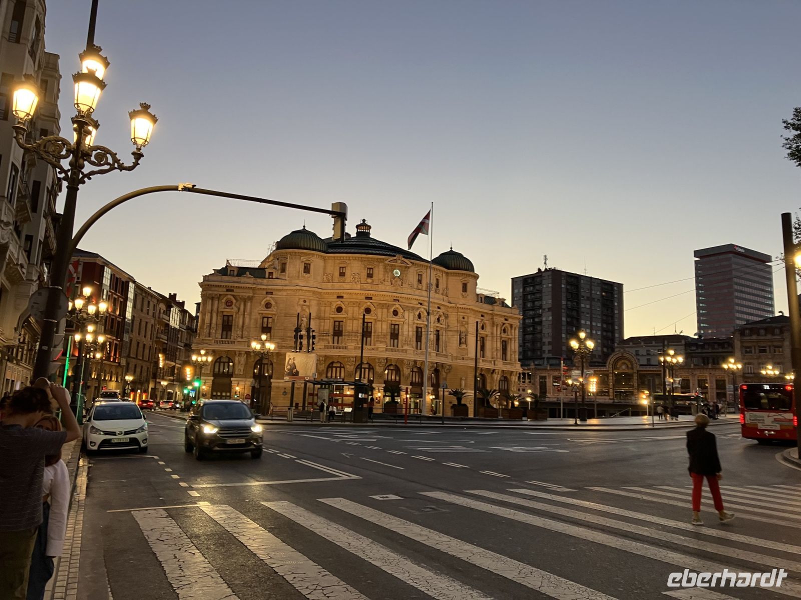 Abendlicher Spaziergang durch Bilbao