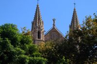 die Kathedrale wacht