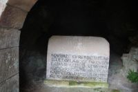 angebliches Grab von Pelaio/Pelayo/Pelagius