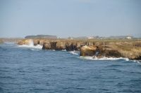 Die Brandung schlägt vor die Küste - Praia as Catedrais 
