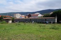 O hórreo de Carnota, links ein Taubenschlag