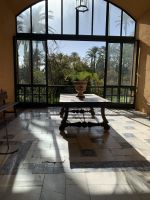 Sonnendurchflutet ist der Palast