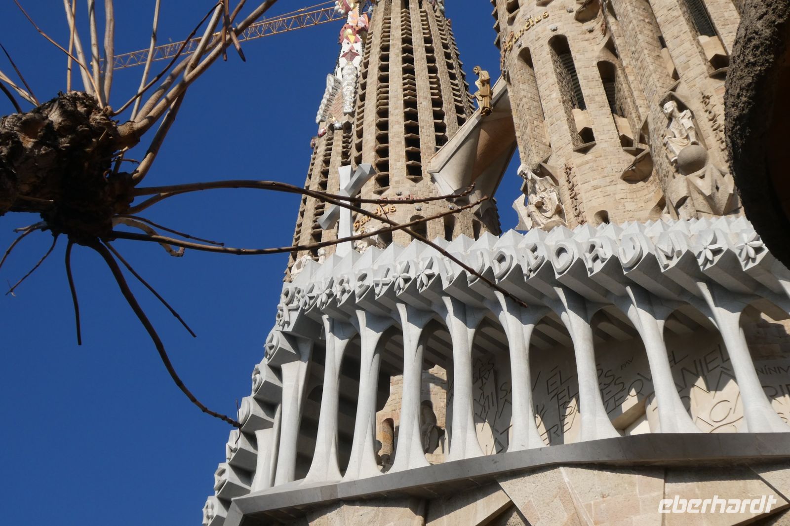 Teil der Passionsfassade