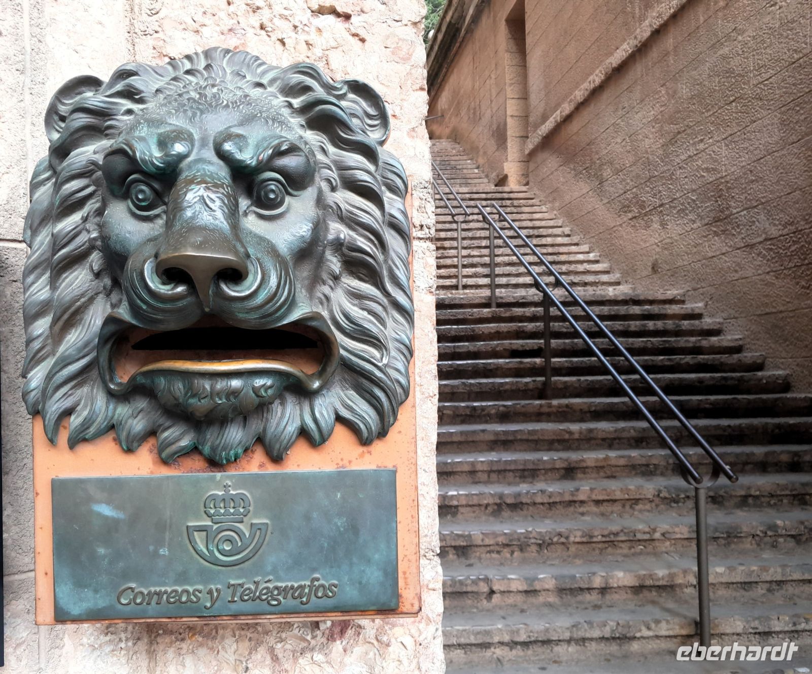 ein Briefkasten für die Mächtigen?