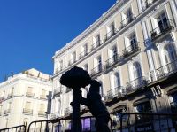 Wahrzeichen Madrids, Bärin an Erdbeerbaum, Madrid