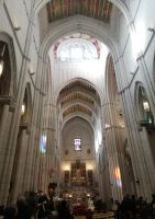Innenarchitektur in der Almudena Kirche