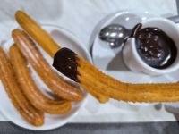 Barcelona. Spezialität: Churros con Chocolate