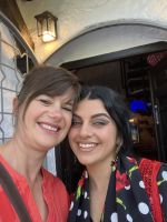 Spanien, Granada, RLin Sabine mit einer der Flamencotänzerinnen