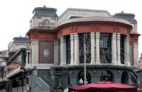 vor der Markthalle von Bilbao