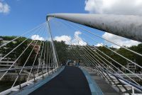 über die Brücke von Santiago Calatrava