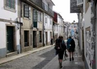 Pilger am Ziel des Weges