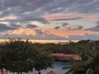 Abenddämmerung mit Blick auf die Cala Blanca/Menorca/Balearen