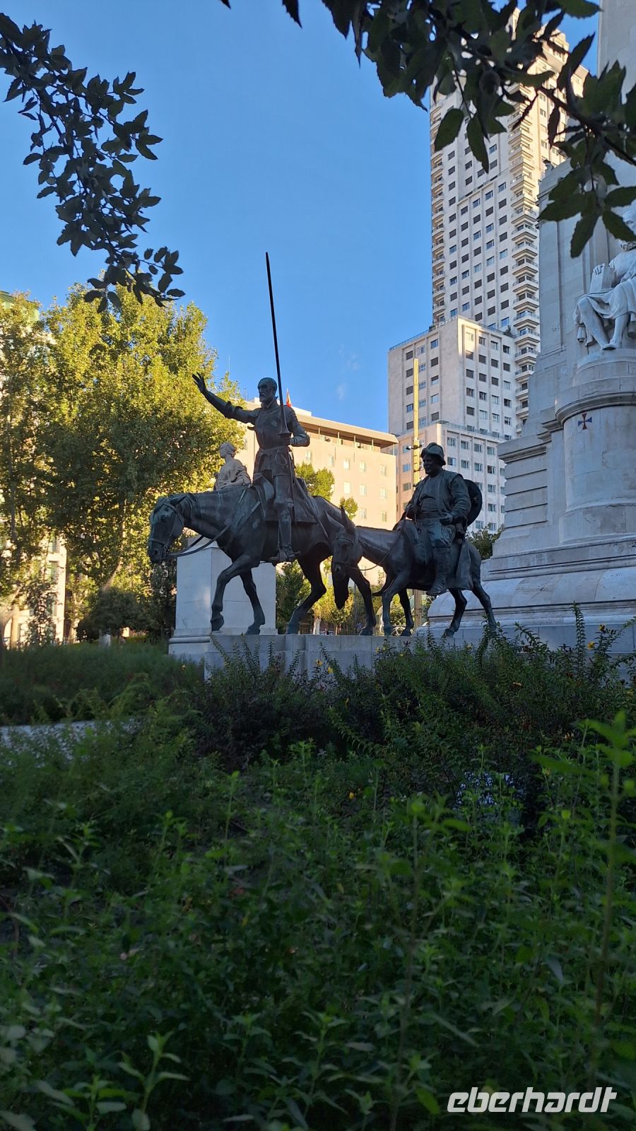 Plaza de España: Cervantes Monument