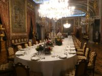 es wird angerichtet bei Staatsempfängen im Königspalast