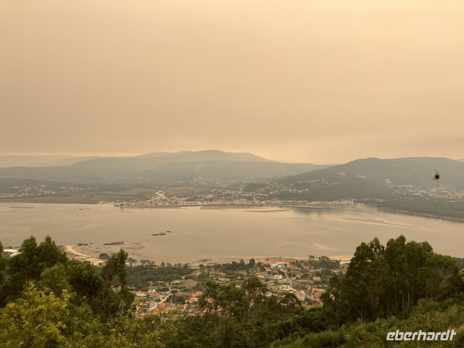 Nordspanien-Reise, Dunst durch die Waldbrände in Porto