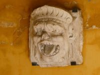 Maskeron als Wandschmuck