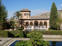 ein vorletzter Blick auf die Gebäude der Alhambra