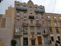 schönes Wohnhaus mit Kapelle im Erdgeschoss