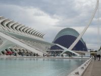Blick auf Schrägseilbrücke Pont de l'Assut de l'Or von Santiago Calatrava
