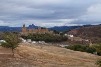 Antequera, im Hintergrund der Peñón de los Amantes/Indiano de Antequera