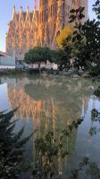 Sagrada Familia Barcelona - Spiegelung im Morgenlicht