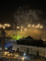 man beachte die Menschenmassen !