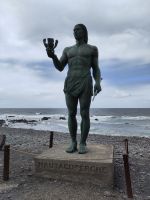 Hautacuperche mit dem zerbrochenen Krug, Symbol für den Friedensbruch von Peraza gegenüber den Alkanariern