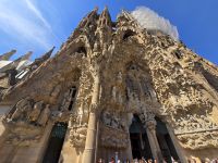 Sagrada Familia Barcelona.jpg