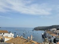 Blick von der Kirche auf Cadaqués